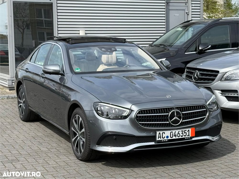 Mercedes-Benz E 220 d 4Matic 9G-TRONIC Avantgarde - 1