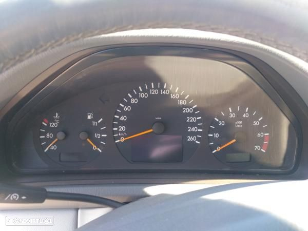Para peças MERCEDES-BENZ CLK (C208) - 16