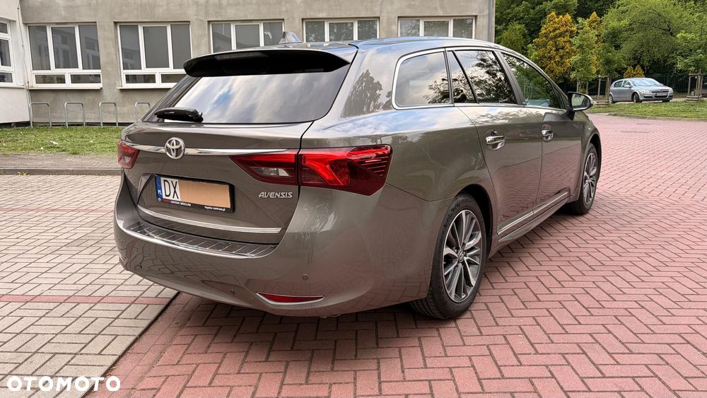 Toyota Avensis 1.8 Selection MS - 33