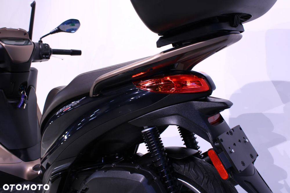 Piaggio Medley - 15