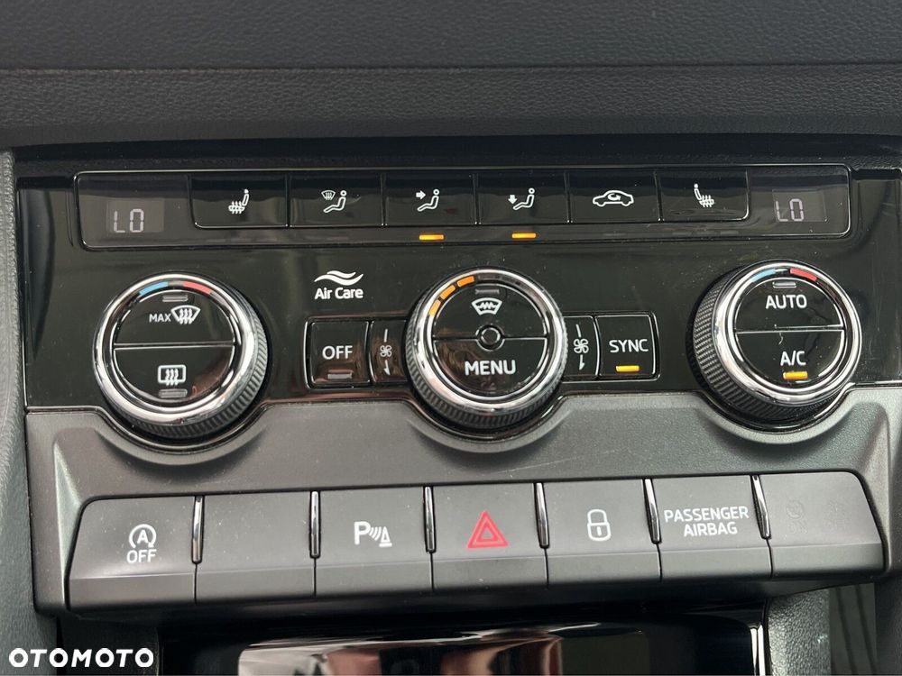 Skoda Karoq 2.0 TDI SCR 4x4 Style DSG - 25
