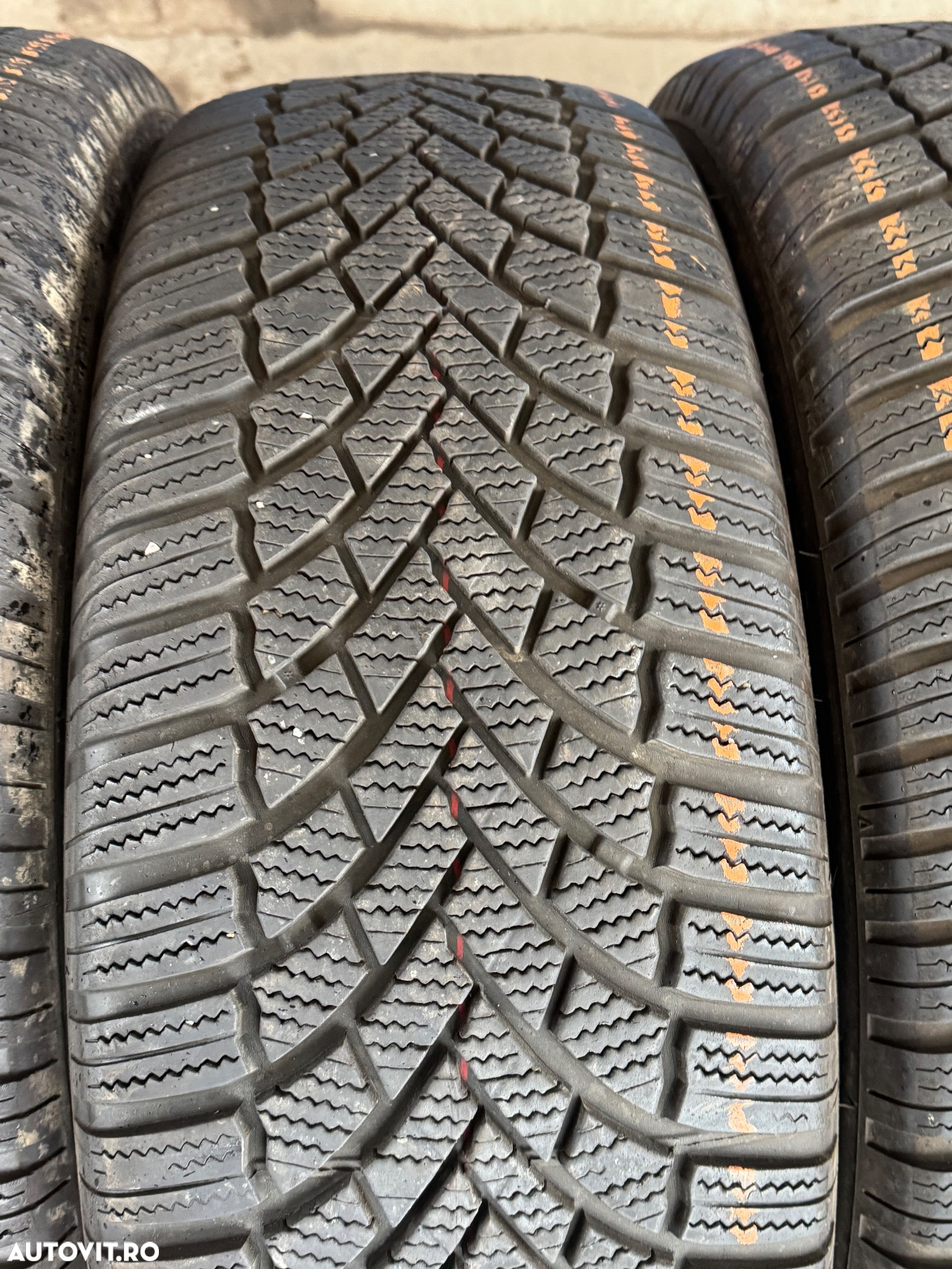 Vând 4 anvelope 225/60/18 bridgestone de iarnă ca noi - 5
