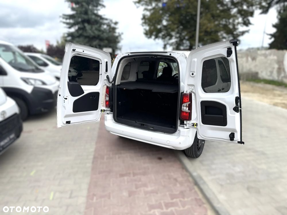 Toyota Proace City Verso 2024