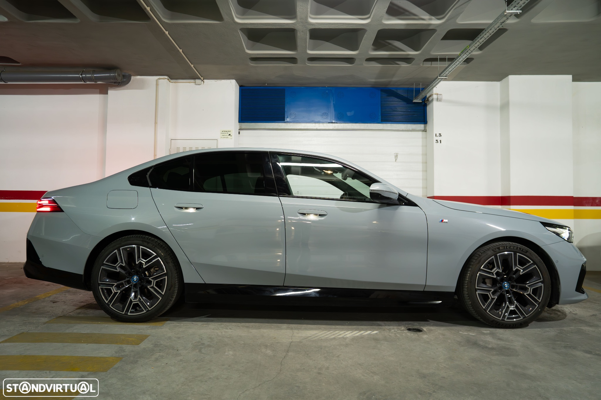BMW i5 eDrive40 Pack Desportivo M - 5