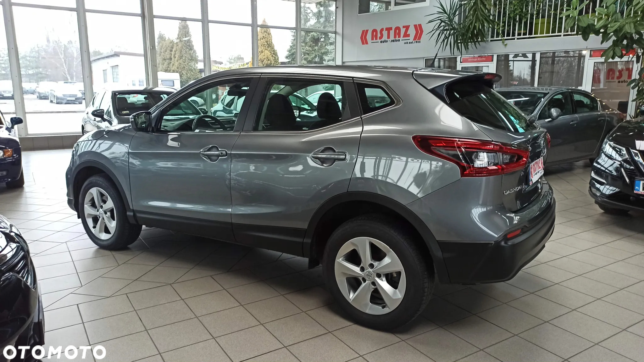 Nissan Qashqai 1.2 DIG-T N-Connecta EU6 - 14