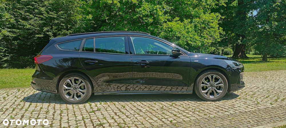 Ford Focus 1.5 EcoBlue Start-Stopp-System ST-LINE X - 4