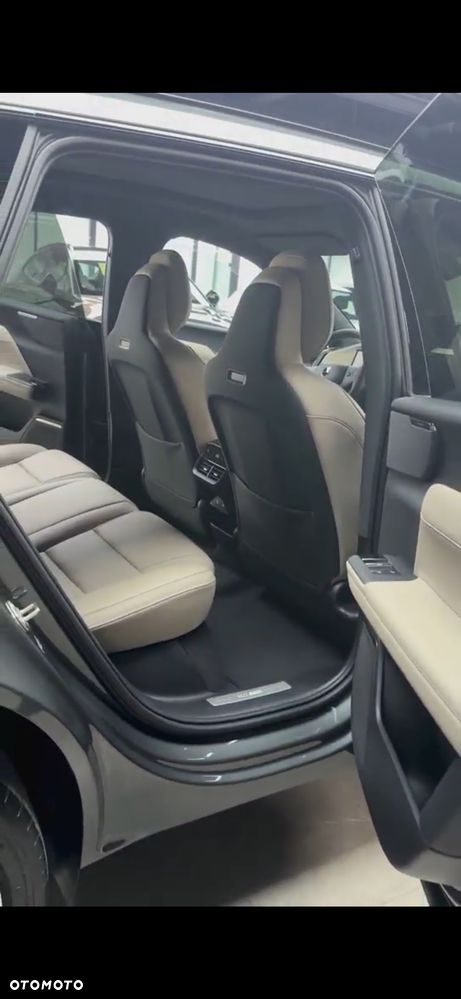 Volvo XC 70 - 12