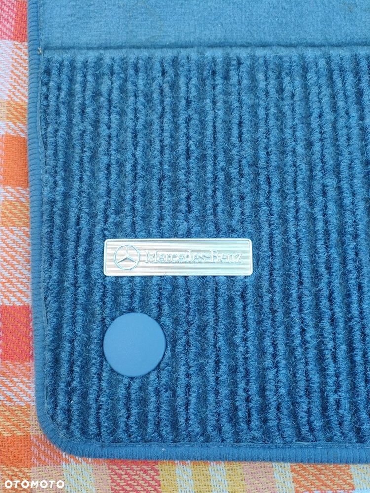 Dywanik rypsowy Mercedes w211 CLS w219 - 3