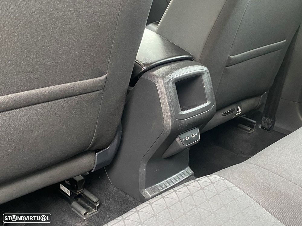 VW T-Cross 1.0 TSI BlackStyle DSG - 18