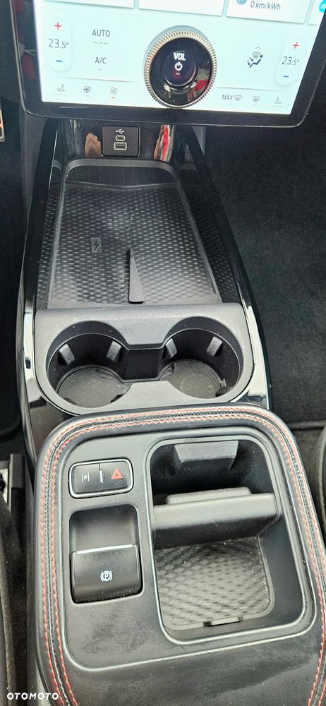 Ford Mustang Mach-E 88 kWh AWD Premium - 34