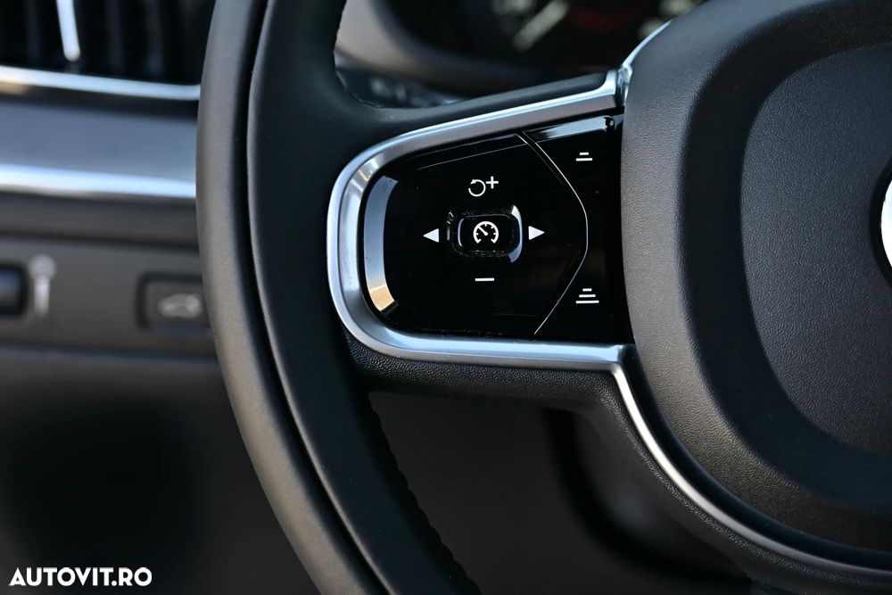 Volvo XC 60 D5 AWD Geartronic Inscription - 30