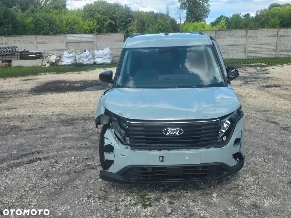 Ford Tourneo Courier ver-1-0-ecoboost-trend - 13