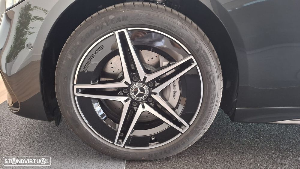 Mercedes-Benz C 300 e AMG Line - 22