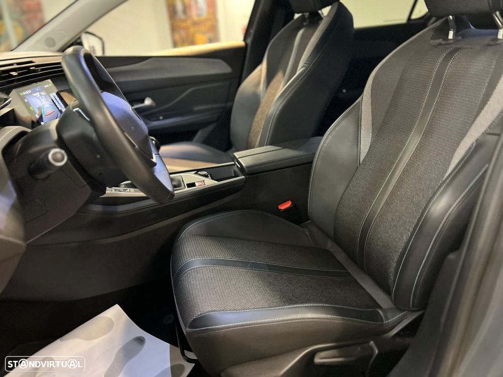 Peugeot 308 1.2 PureTech Allure - 21