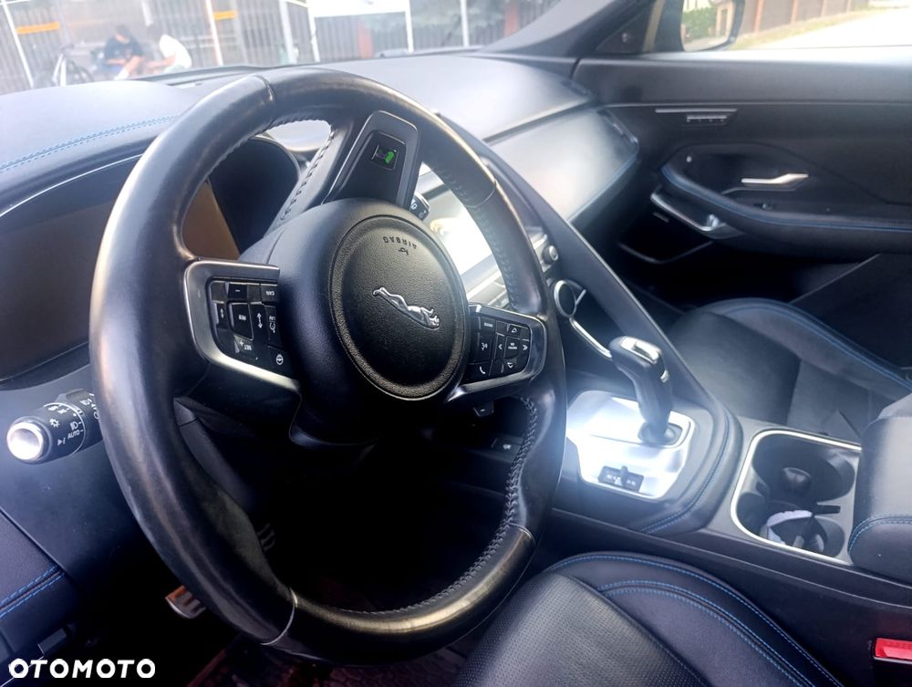 Jaguar E-Pace P250 AWD R-Dynamic - 15