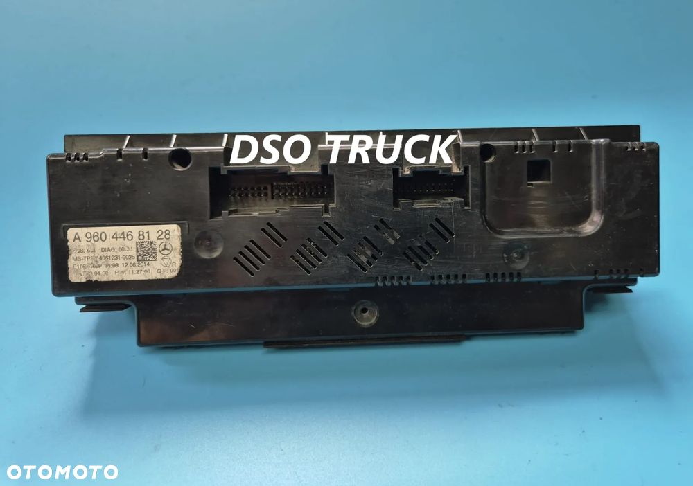 Panel klimatyzacji nawiewu A9604467928 A9604468128 A9614460928 MERCEDES ACTROS MP4 - 5