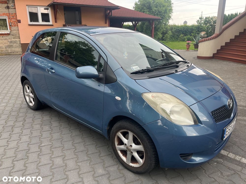 Toyota Yaris 1.0 Luna - 1