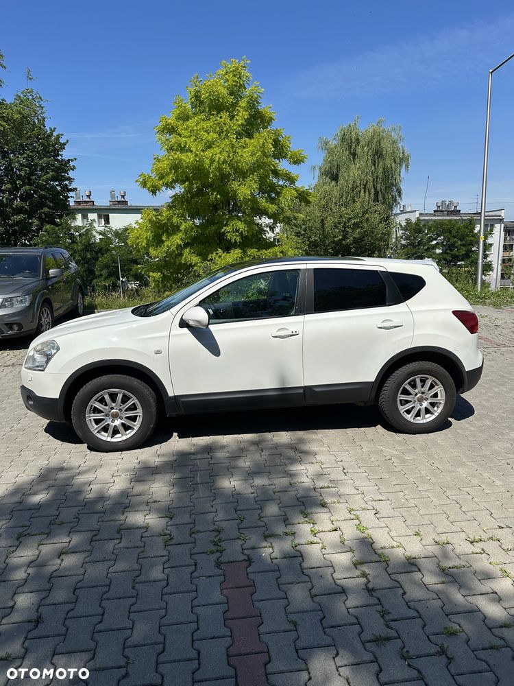 Nissan Qashqai 2.0 dCi 4x4 Tekna - 4
