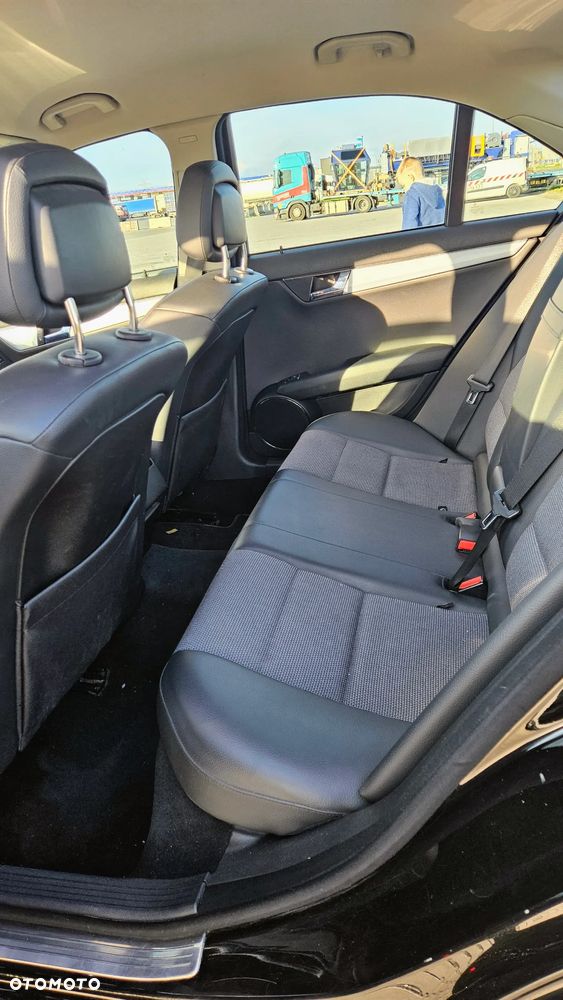 Mercedes-Benz Klasa C 180 Kompressor - 13