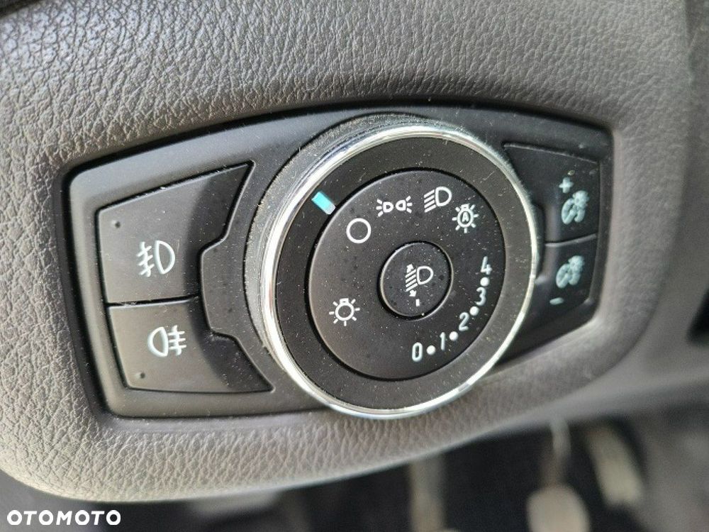 Ford Tourneo Connect Grand - 21