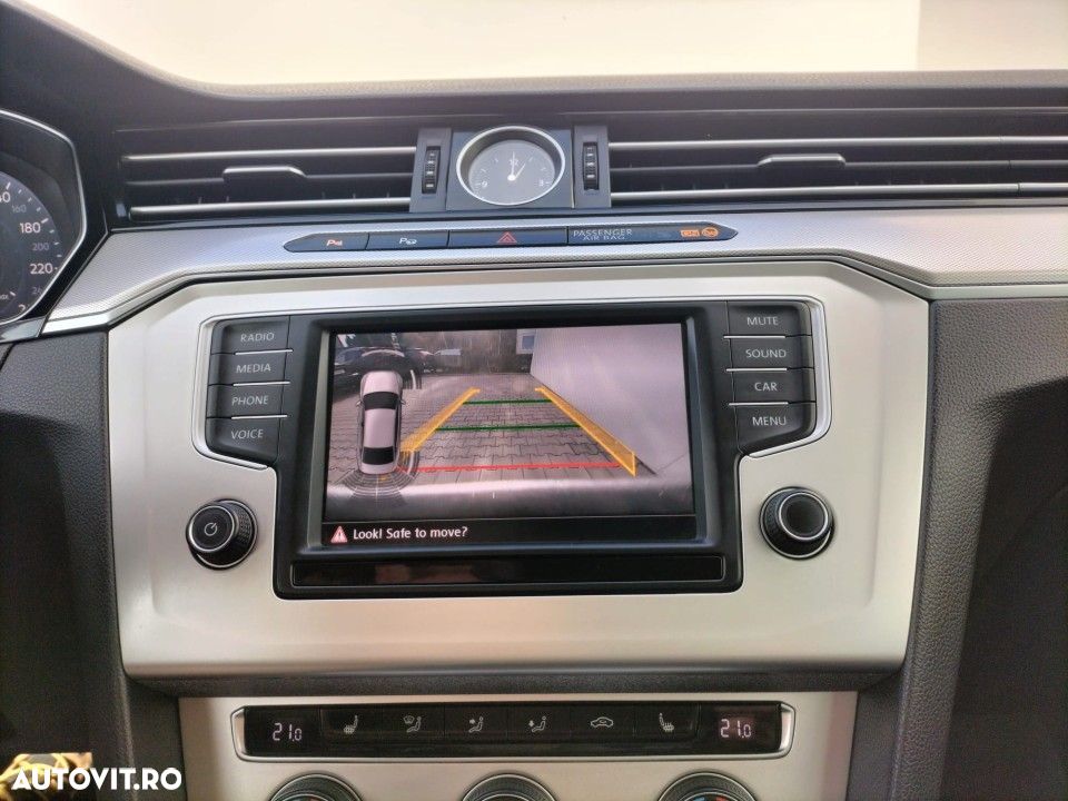 Volkswagen Passat - 16