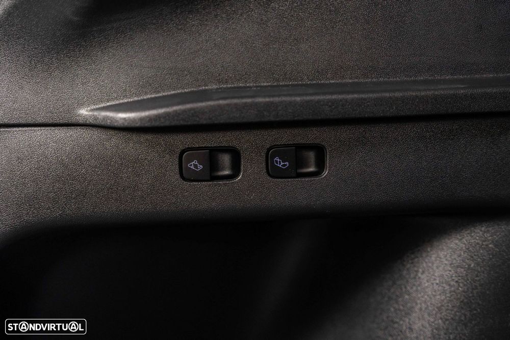 Tesla Model Y Long Range Tração Integral - 21