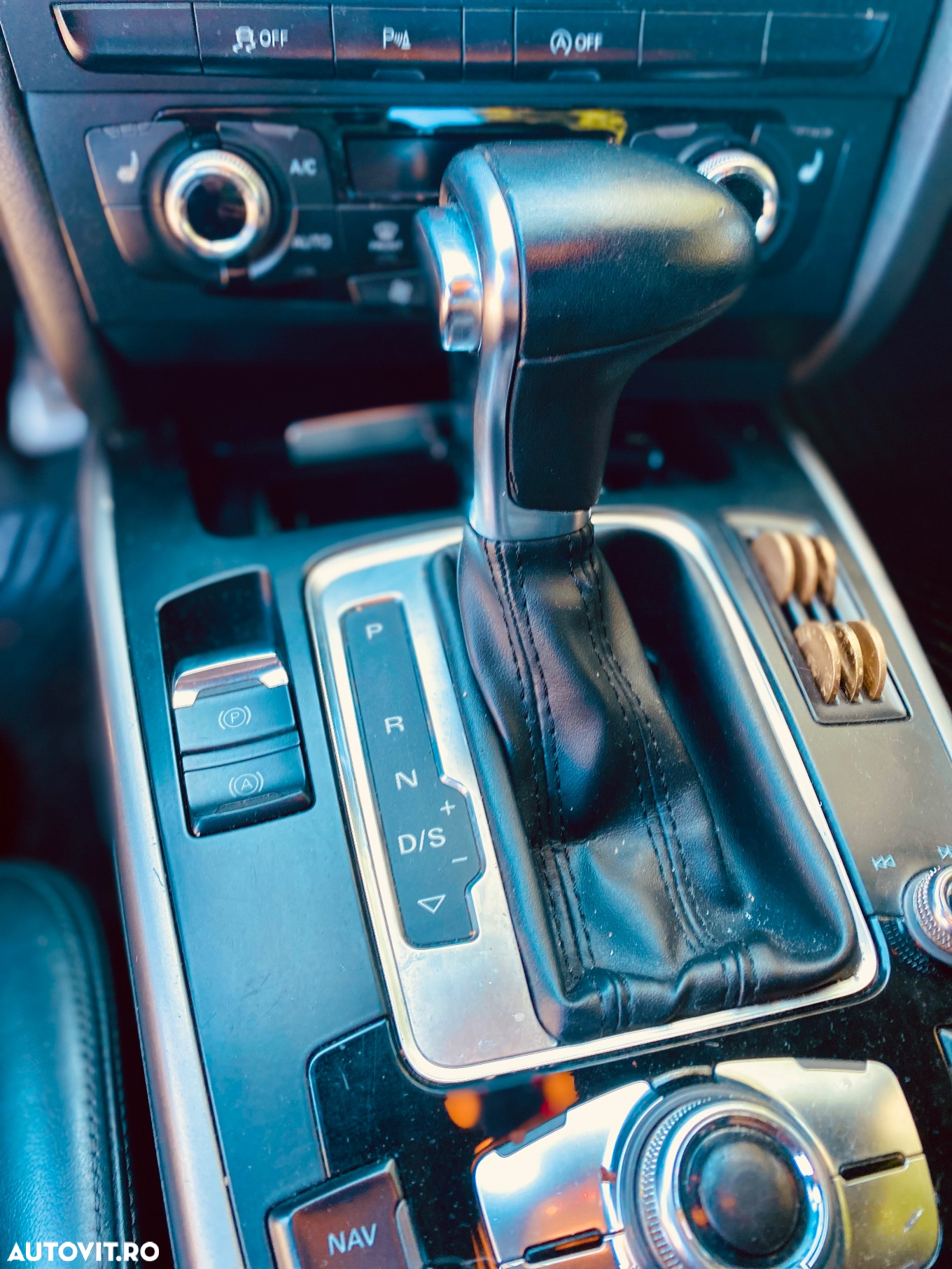 Audi A4 2.0 TDI quattro Stronic - 13