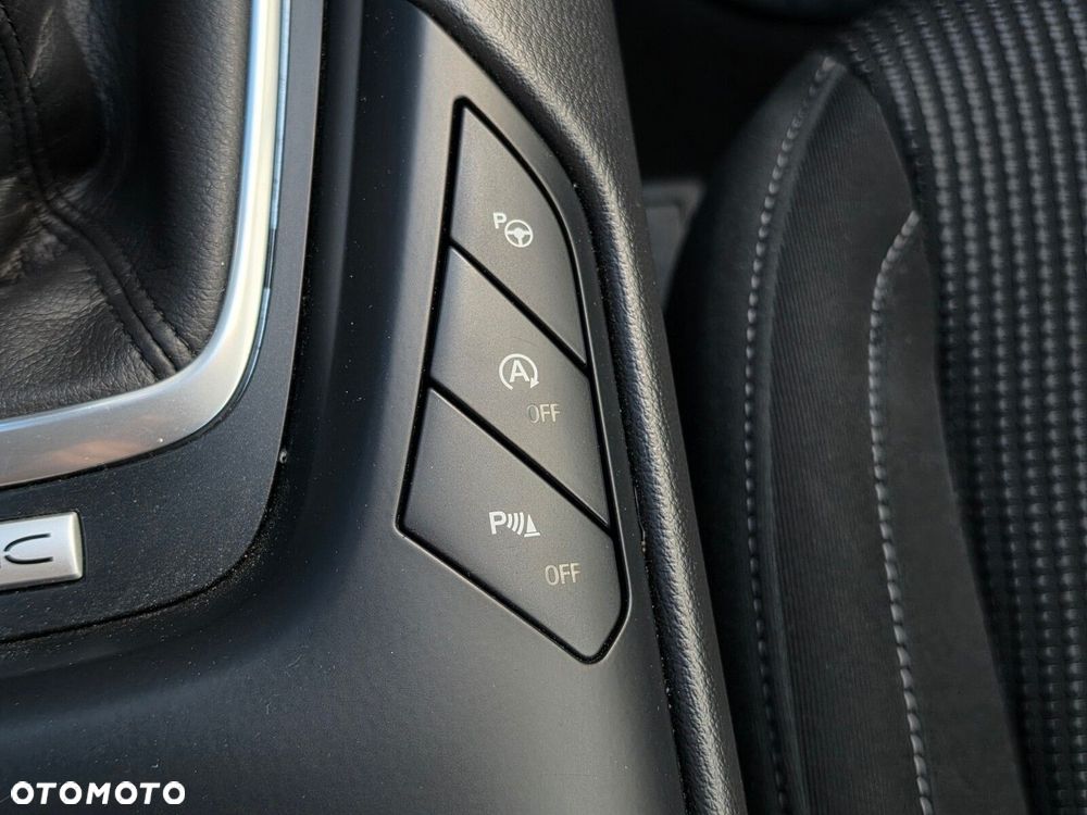 Ford Mondeo 2.0 EcoBlue Titanium - 22