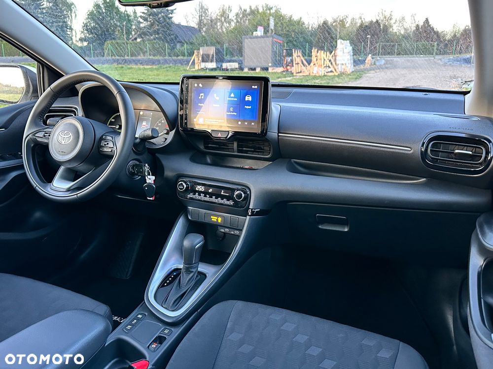 Toyota Yaris - 24