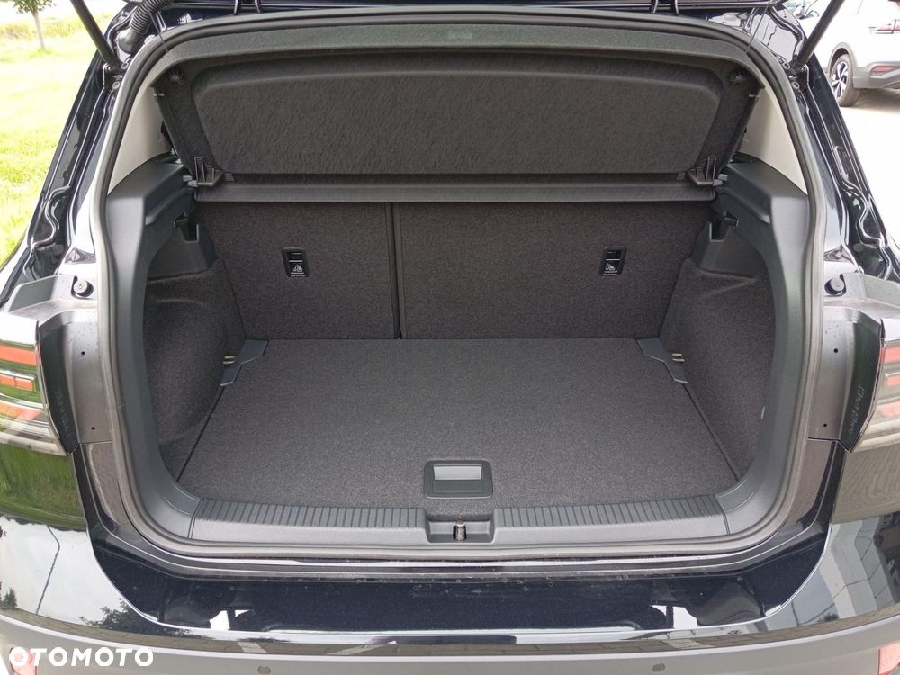 Volkswagen T-Cross - 18