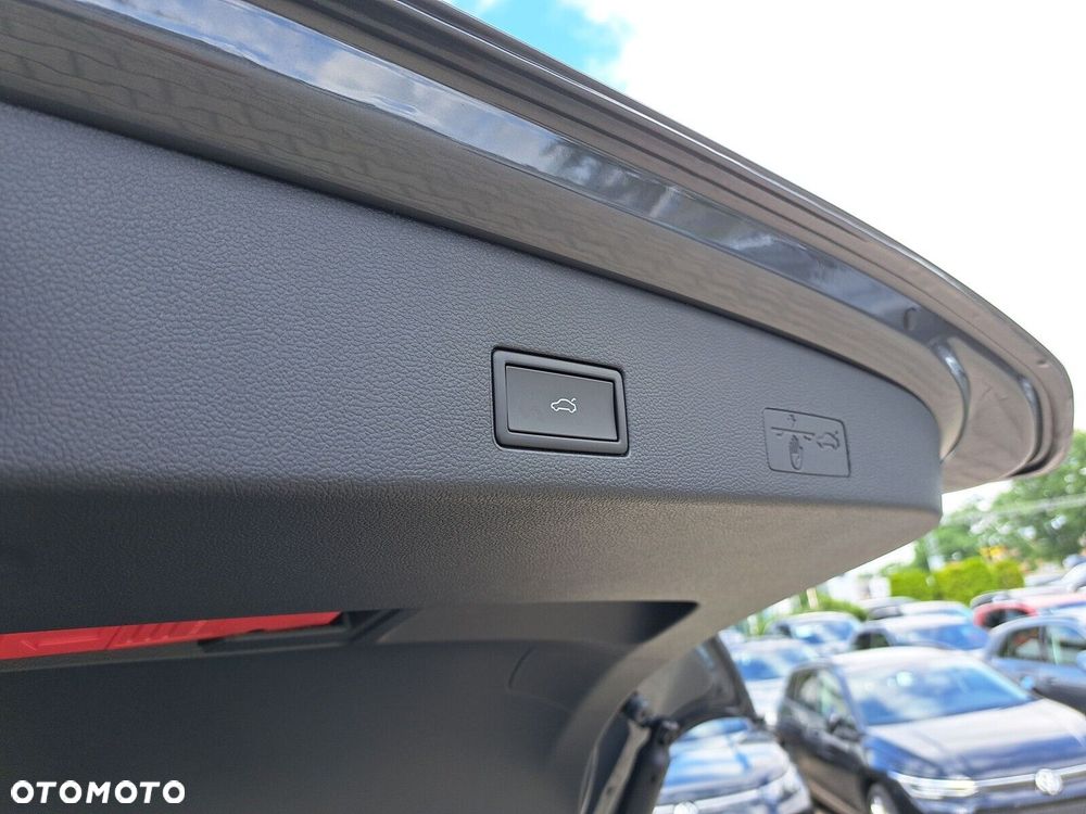 Volkswagen Golf Variant - 22