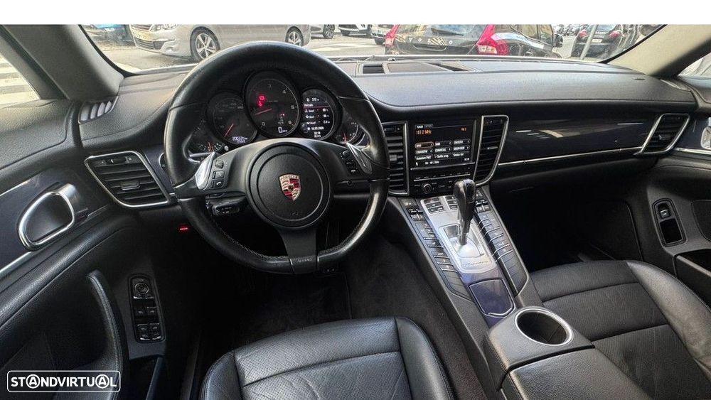 Porsche Panamera Standard - 11