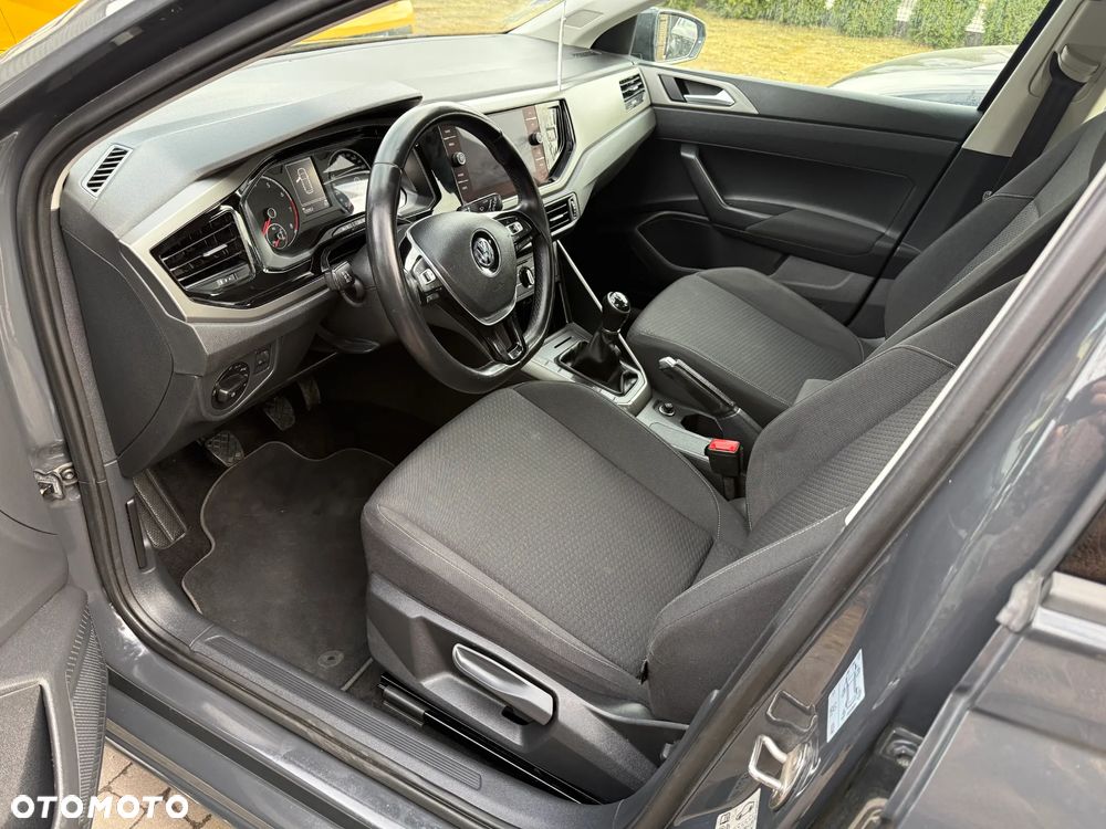 Volkswagen Polo 1.0 Comfortline - 19