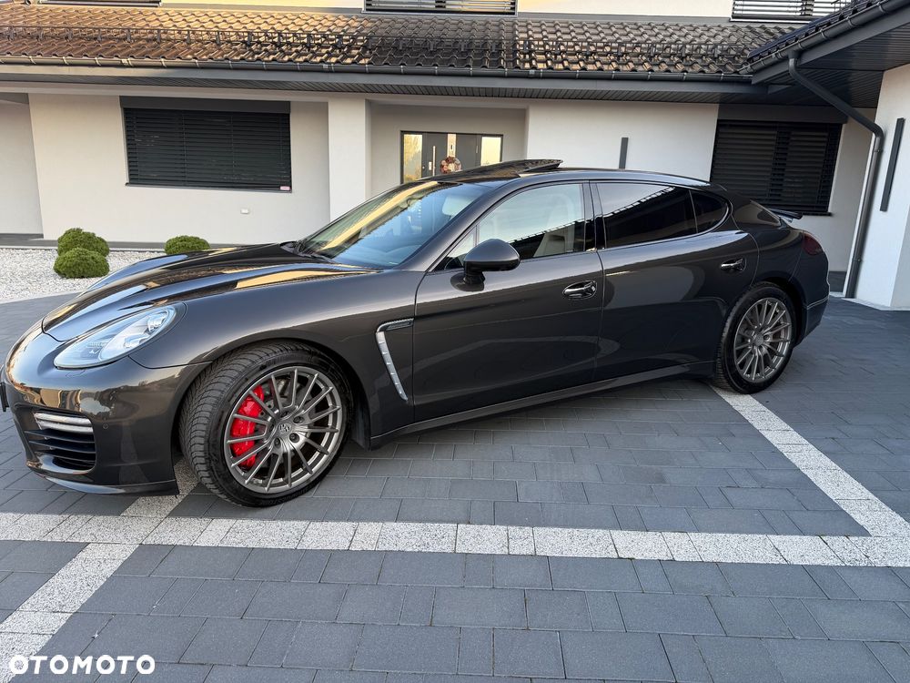 Porsche Panamera Turbo Executive - 4