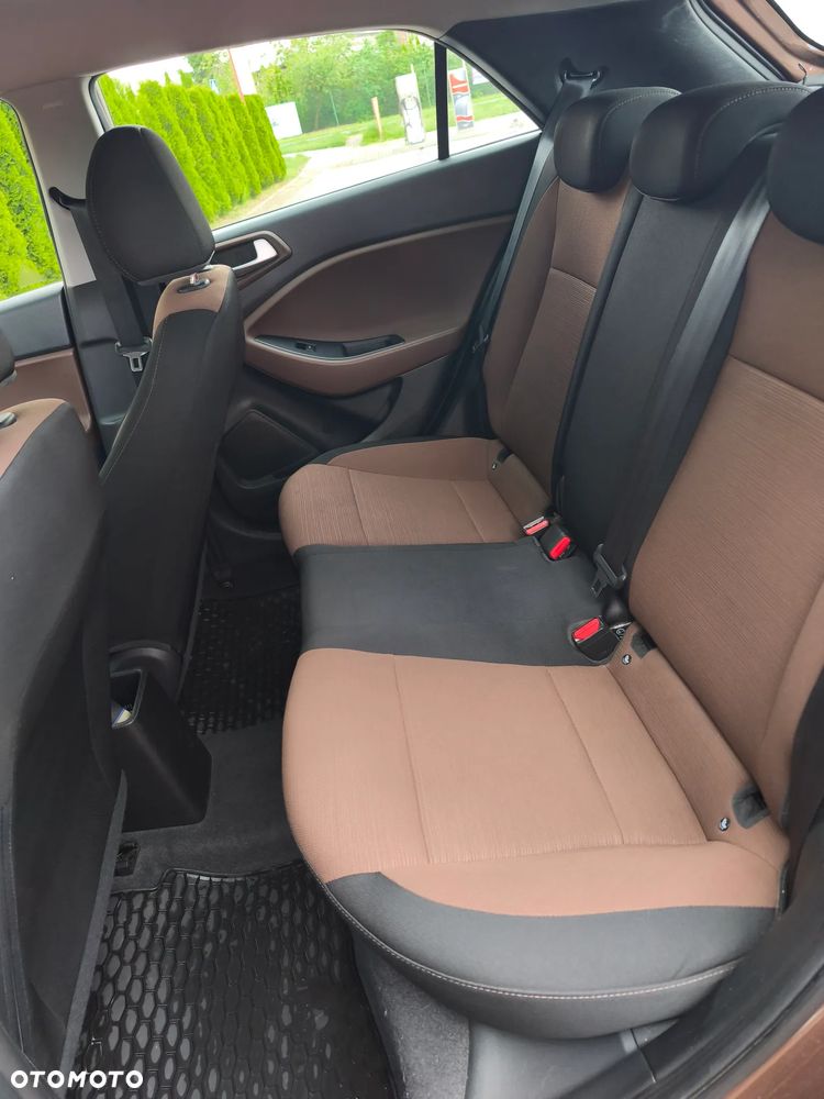 Hyundai i20 1.1 CRDi Elegant - 15