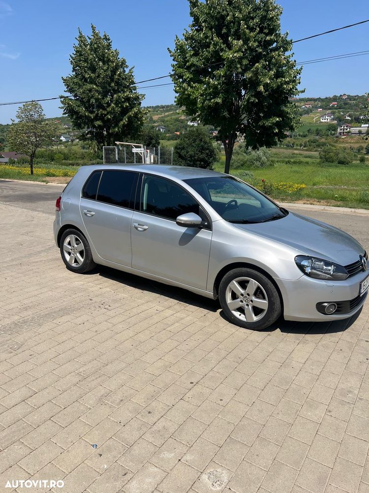 Volkswagen Golf 2.0 TDI DPF BlueMotion Technology DSG Comfortline - 1