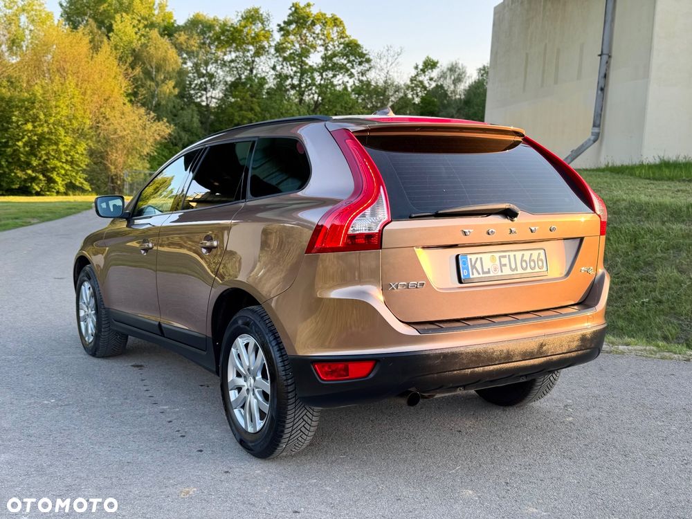 Volvo XC 60 - 4