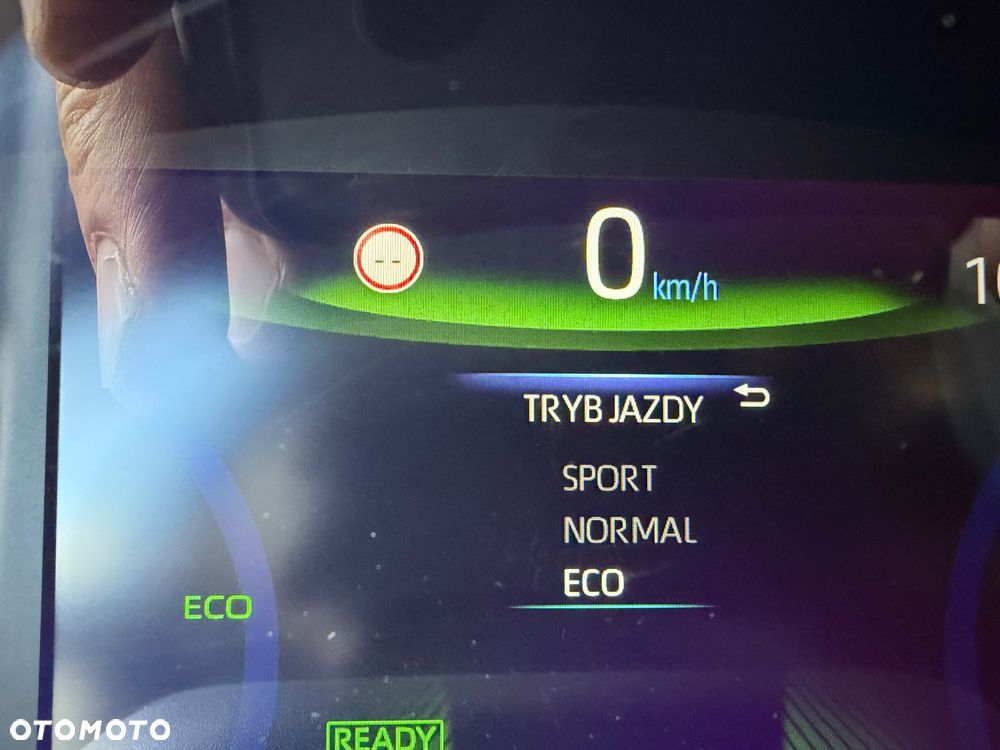 Toyota Corolla 1.8 Hybrid Comfort - 25