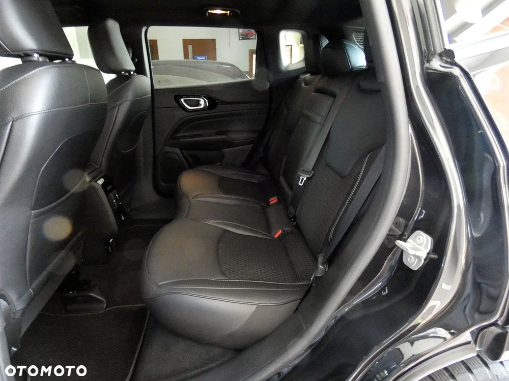 Jeep Compass 1.3 TMair 80th Anniversary FWD S&S DDCT - 36