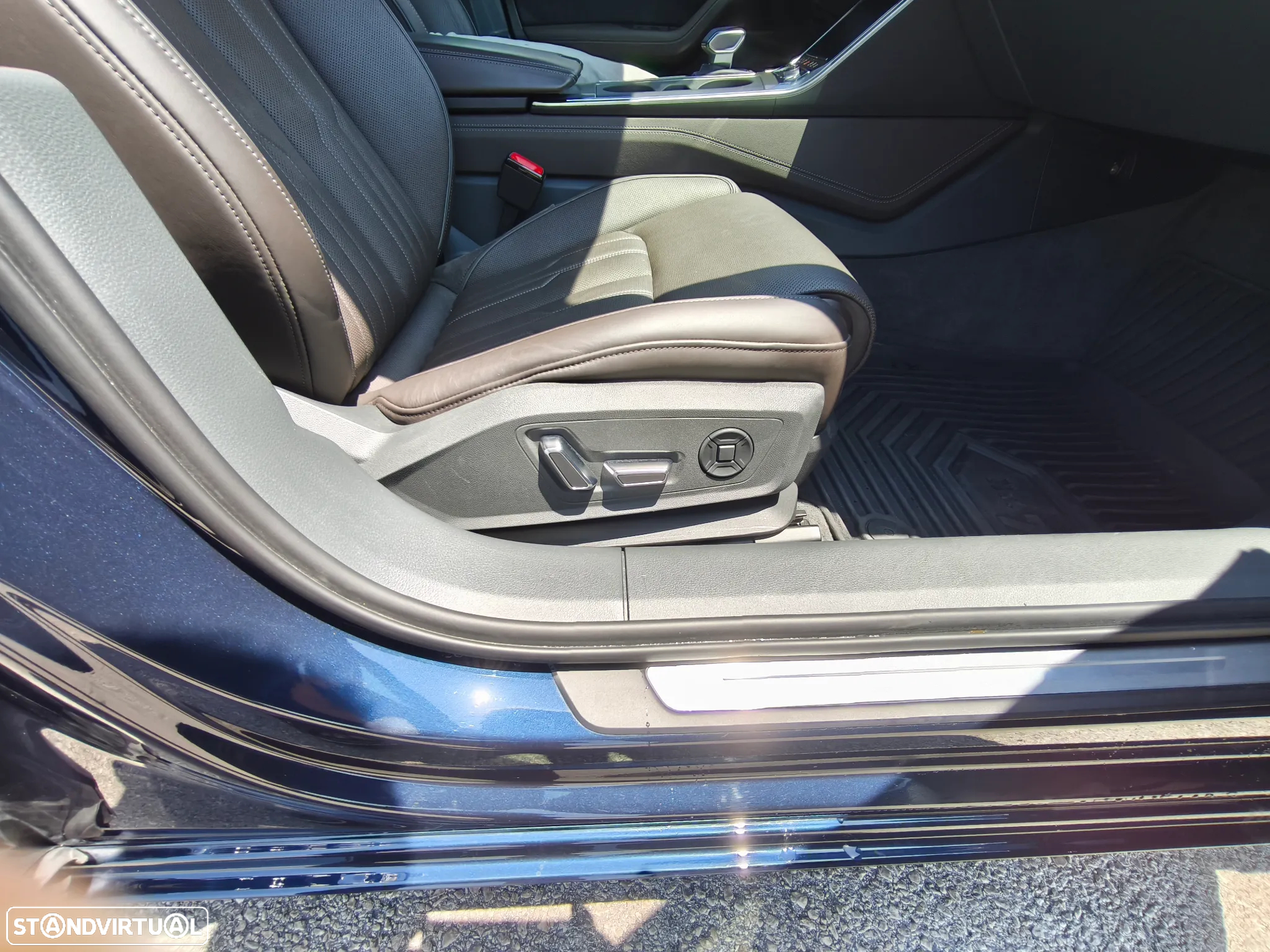 Audi A6 Avant 40 TDI quattro Design S tronic - 33