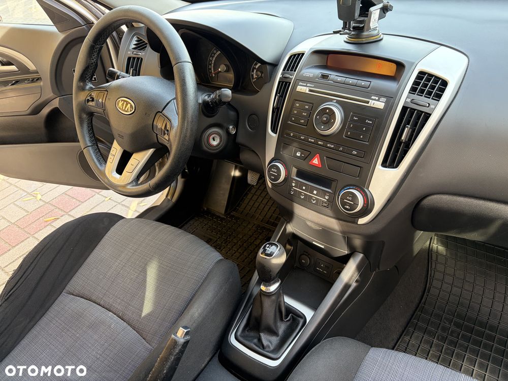 Kia Ceed 1.6 Crdi Optimum + - 35