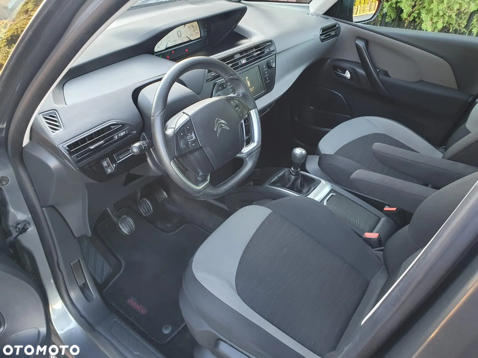Citroën C4 Picasso 1.6 e-HDi Attraction - 16