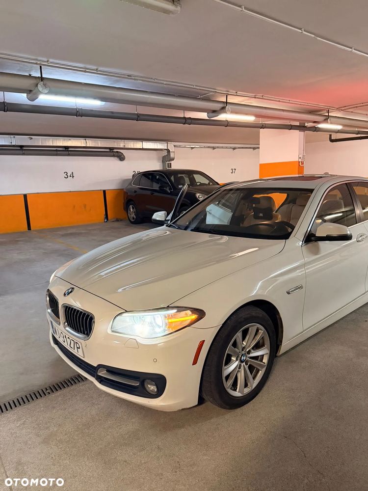 BMW Seria 5 528i xDrive - 15