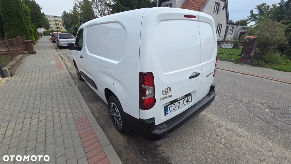 Toyota Proace City - 10