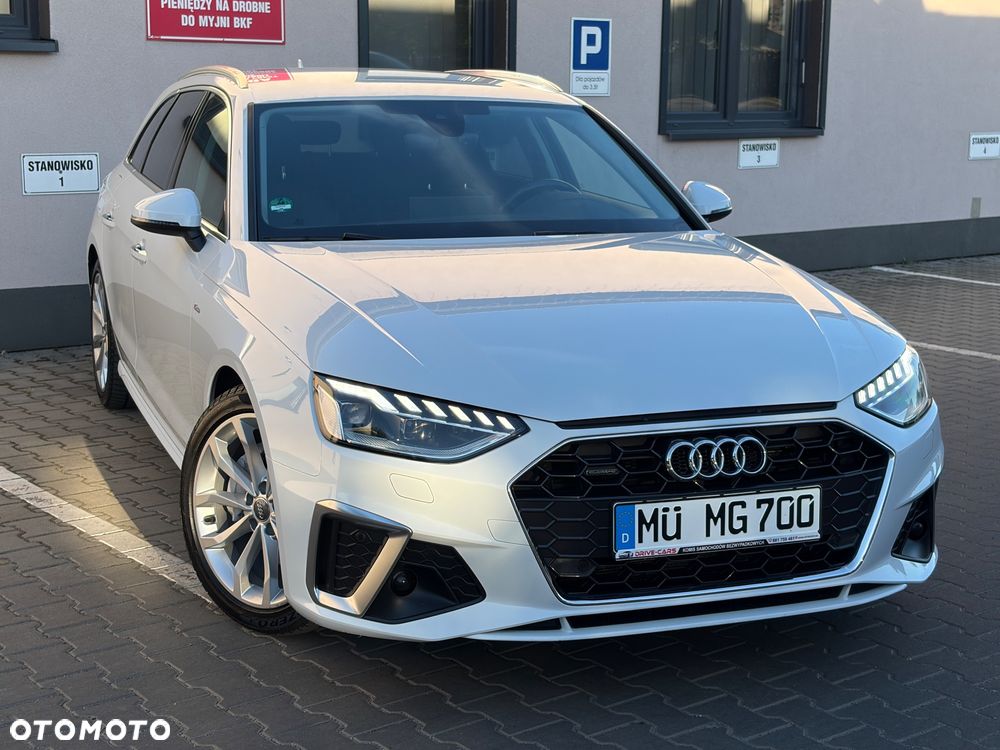 Audi A4 Avant 40 TDI quattro S tronic S line - 2