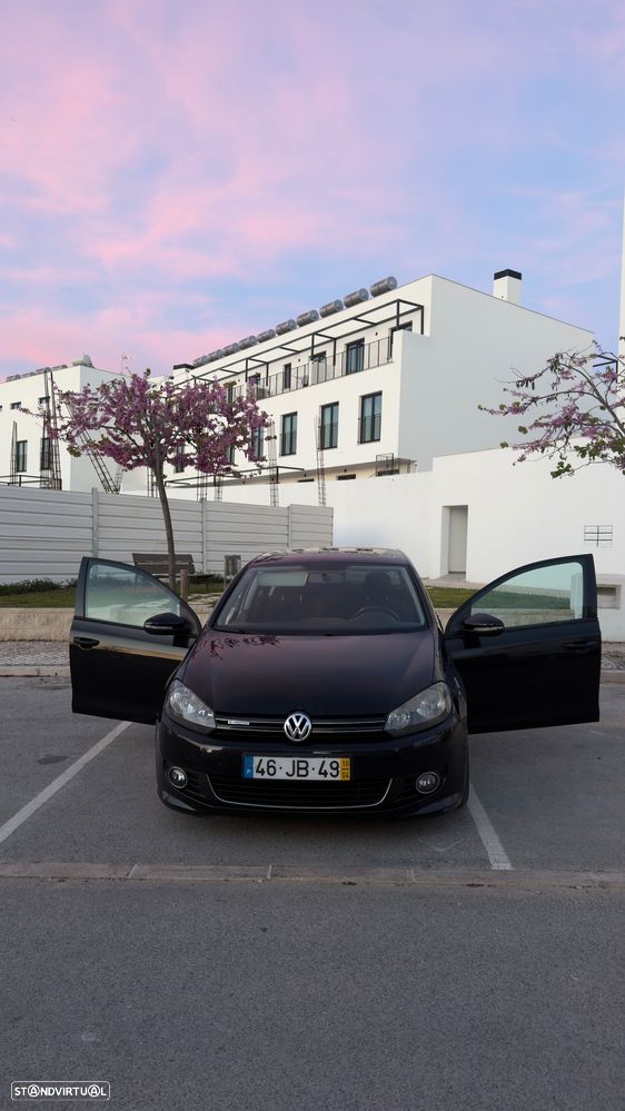 VW Golf 1.6 TDi Trendline BlueMotion - 2