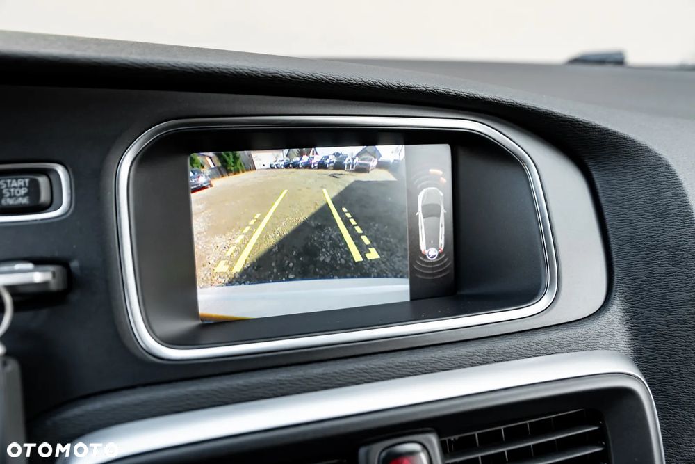 Volvo V40 D3 Geartronic RDesign - 31