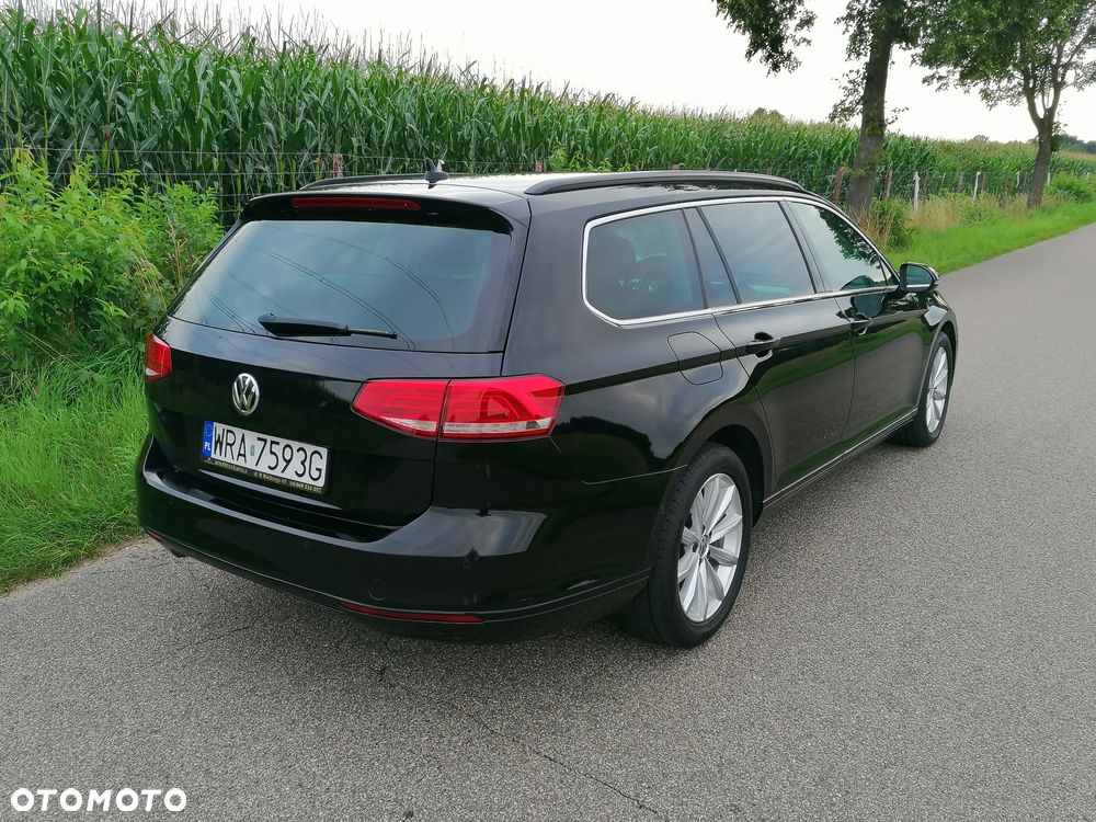 Volkswagen Passat - 4