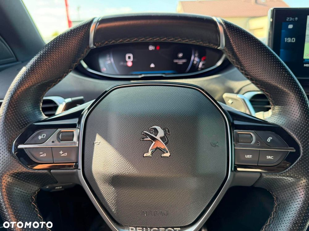 Peugeot 3008 1.5 BlueHDi GT S&S EAT8 - 18