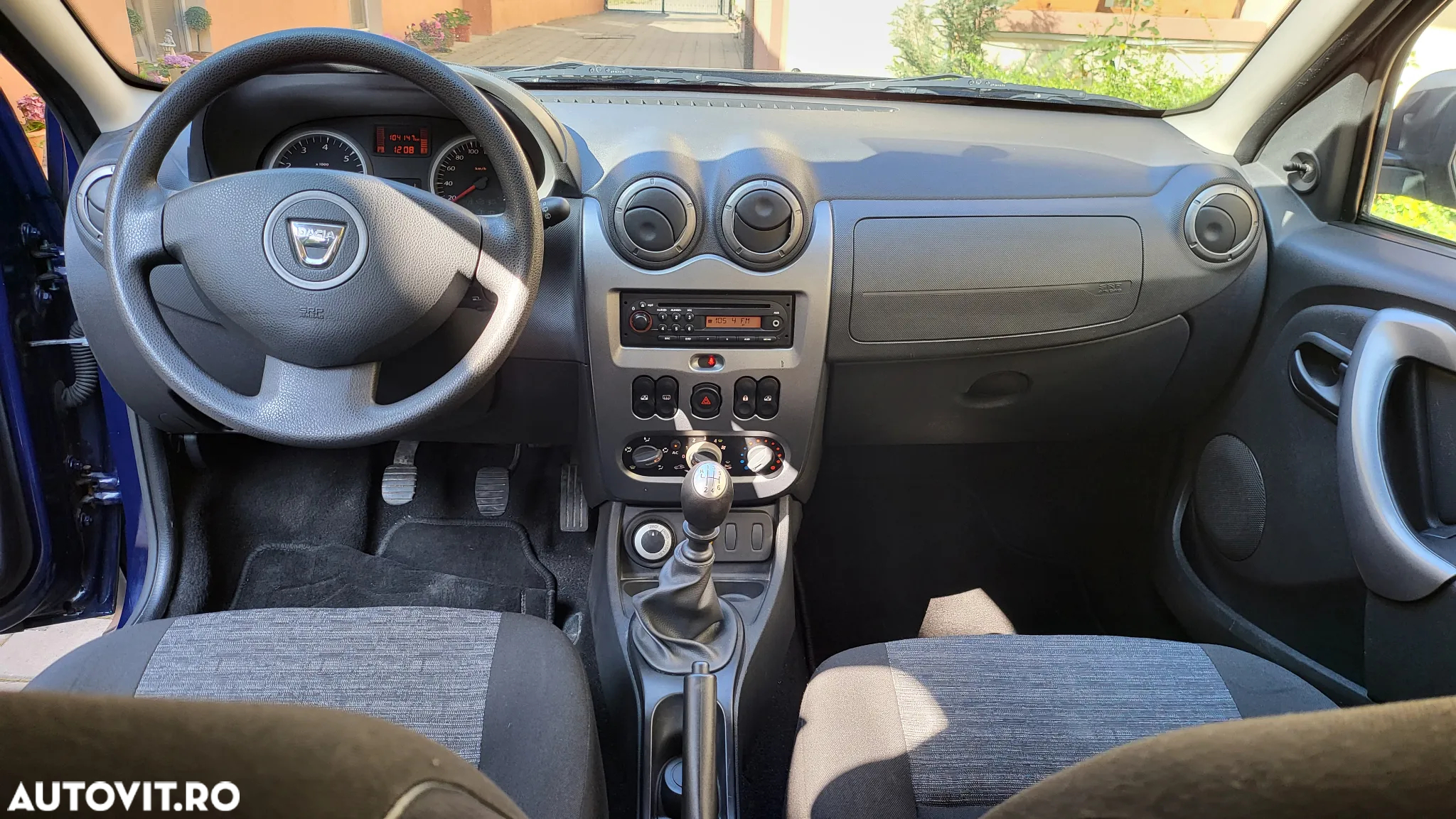 Dacia Duster 1.6 16V 4x4 Ambiance - 37